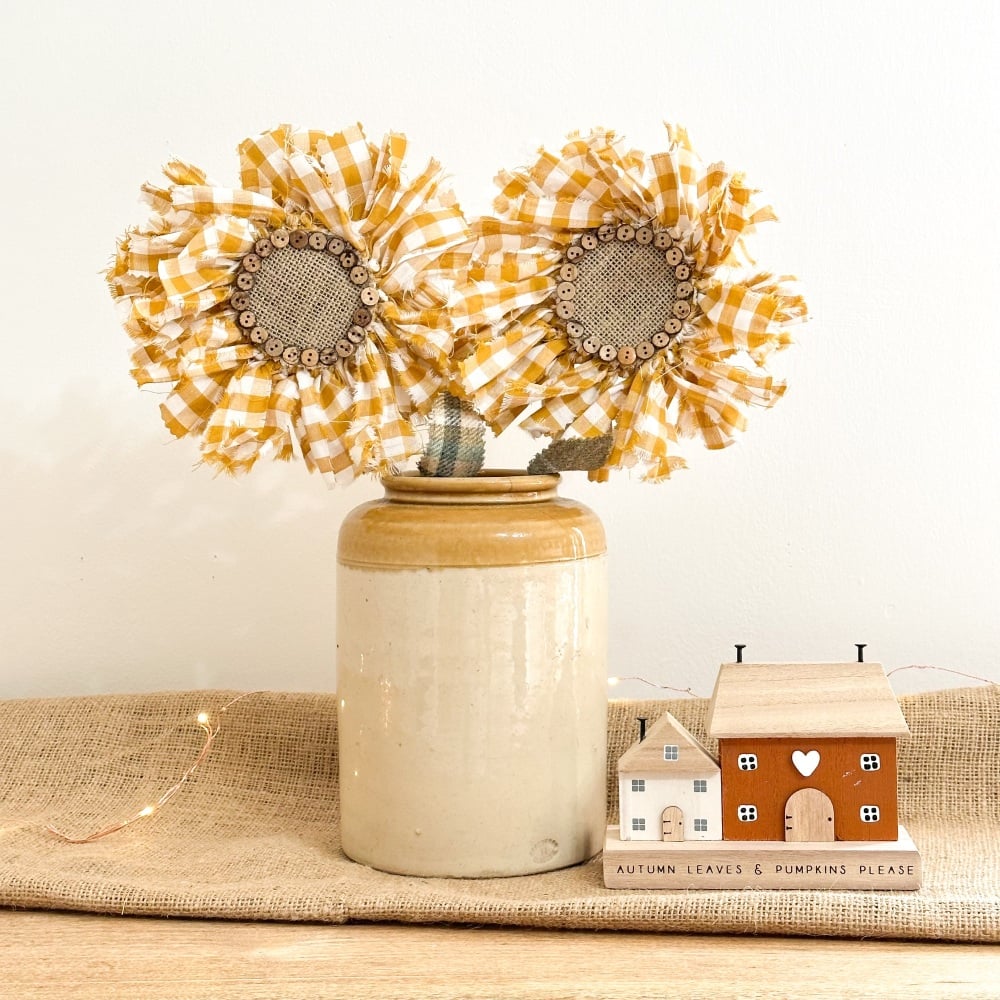 Fabric Primitive Sunflowers - Yellow Gingham