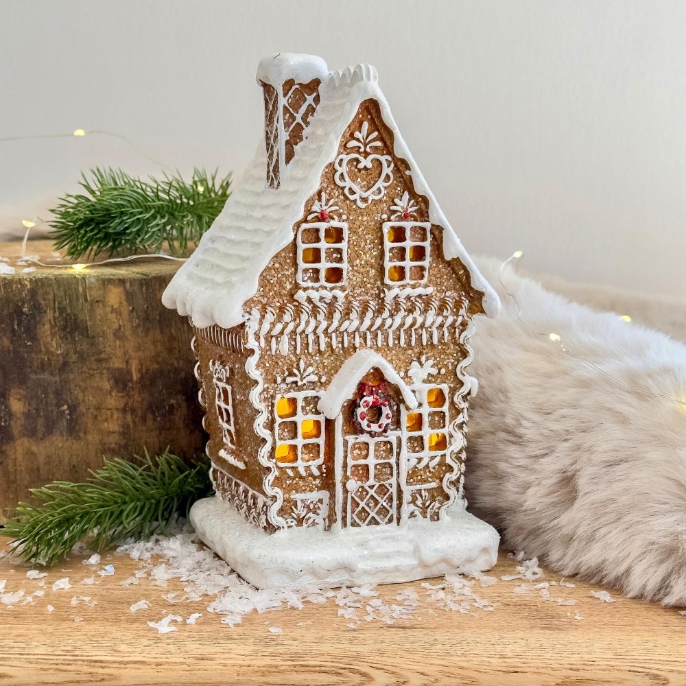 Gingerbread House - Traditional Roof