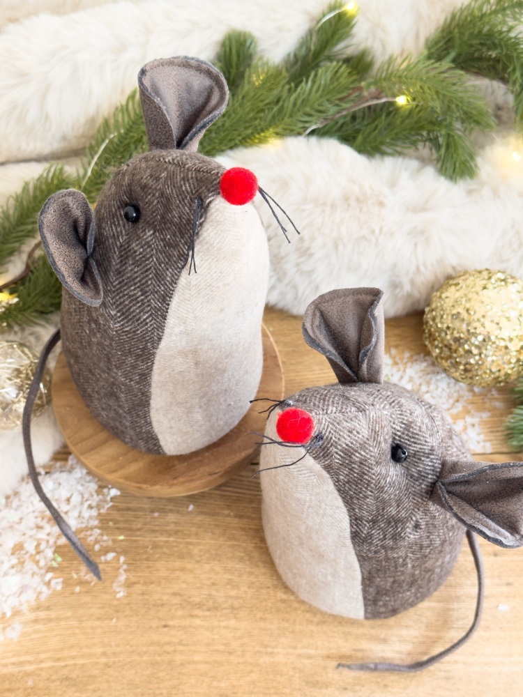 Christmas Critters - Rudolf - The Mouse