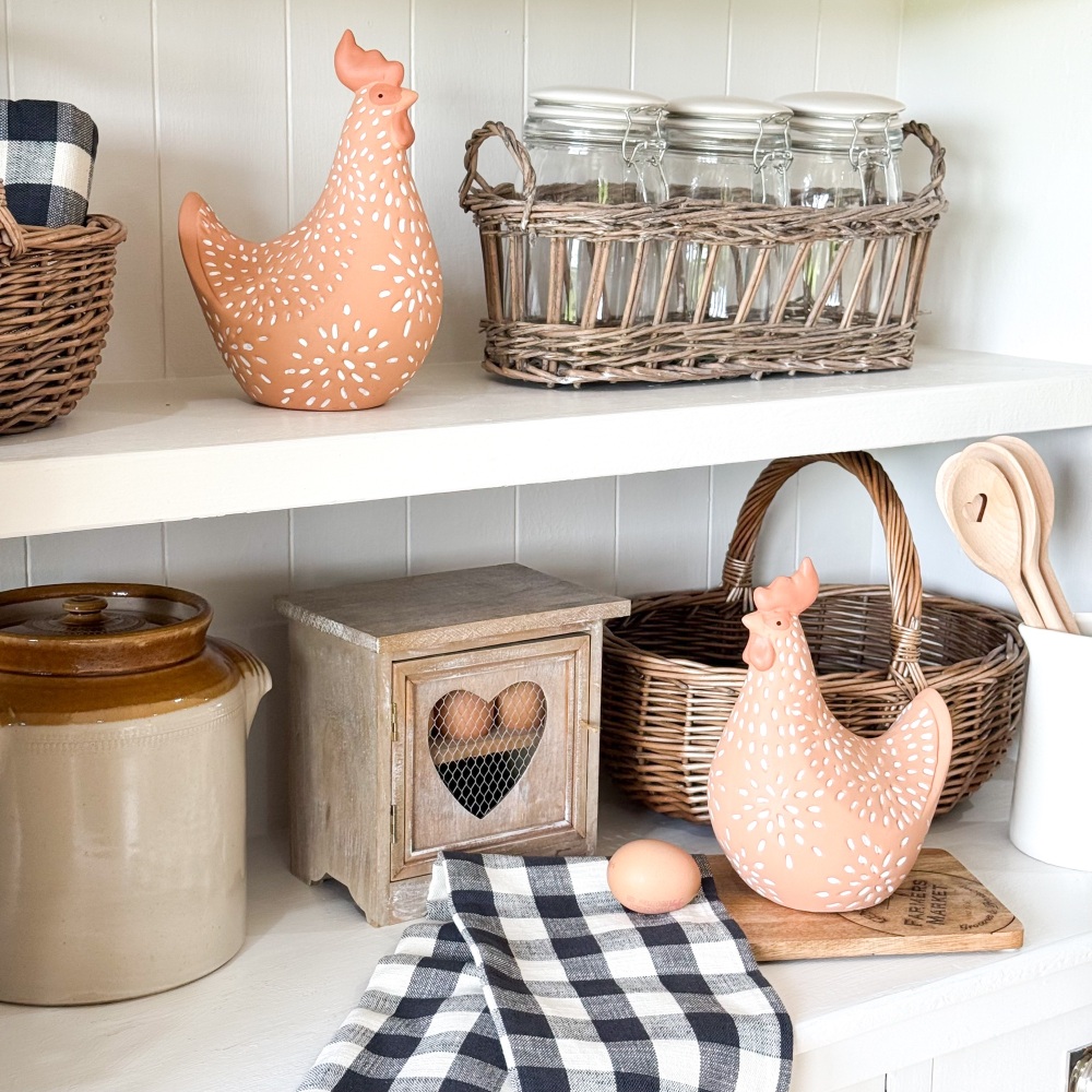 Betty - Terracotta Chicken