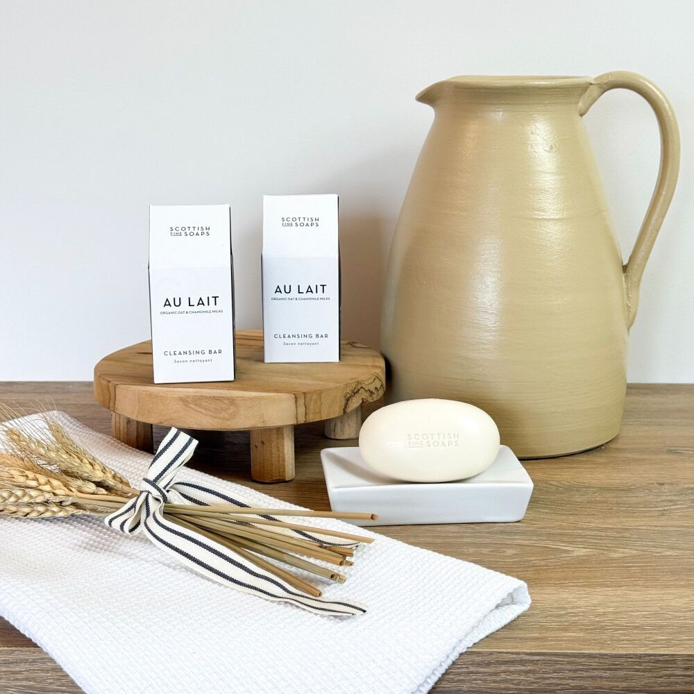 Au Lait - Cleansing Bar - Soap - Organic Oats & Chamomile Milks