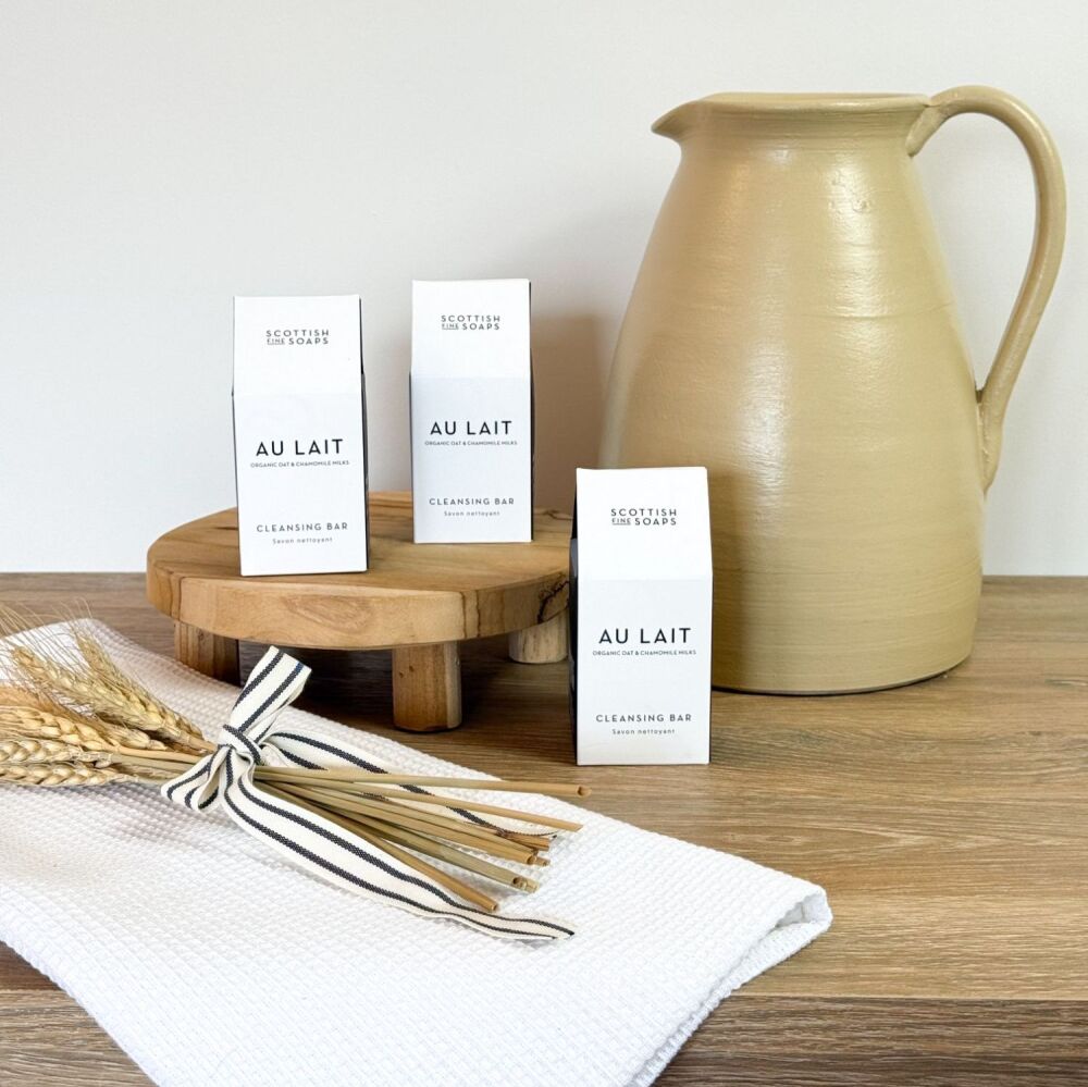 Au Lait - Cleansing Bar - Soap - Organic Oats & Chamomile Milks
