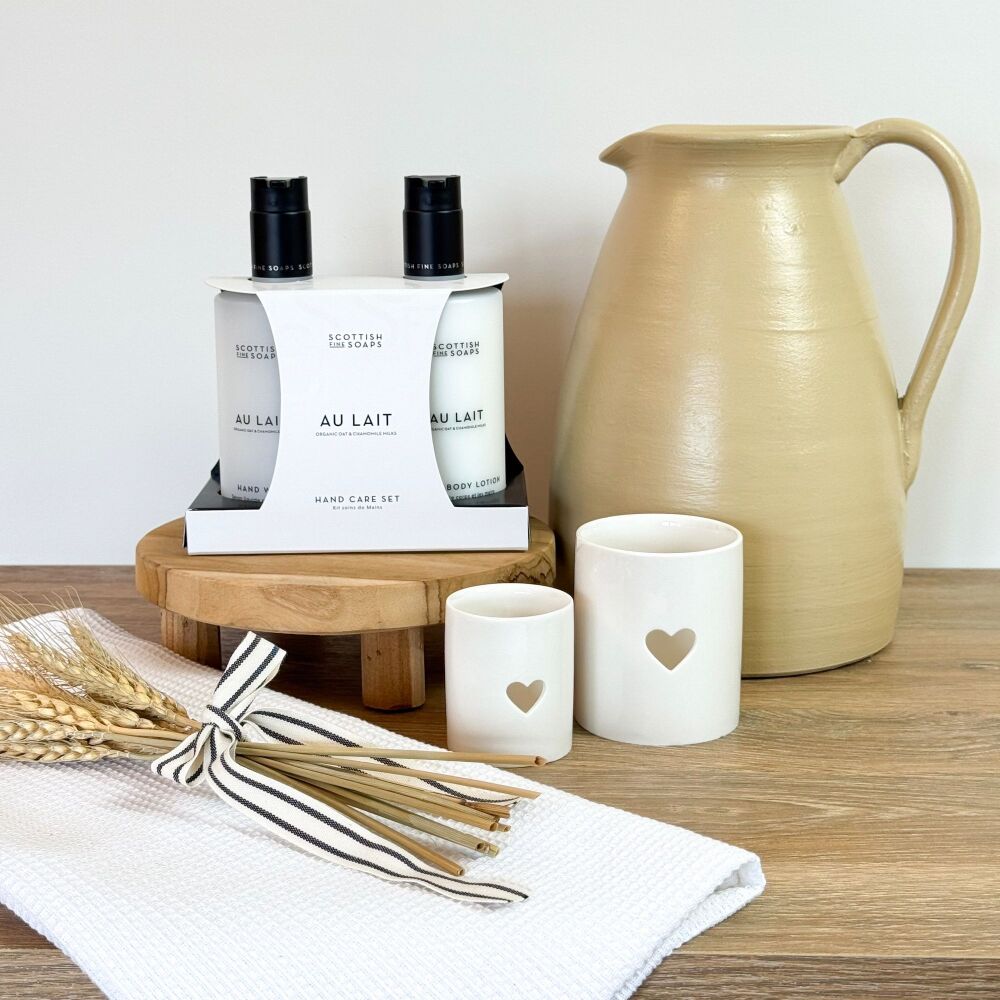 Au Lait - Hand Care Set - Two 300ml Pump Bottles - Organic Oats & Chamomile Milks