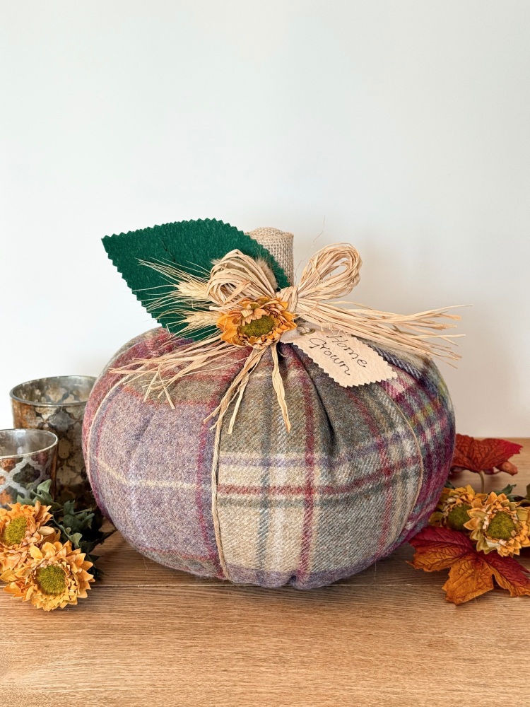 Scottish Lavender - Heritage Wool Pumpkin