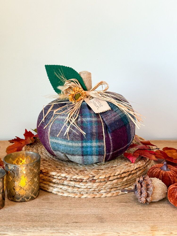 Lewis - Heritage Wool Pumpkin