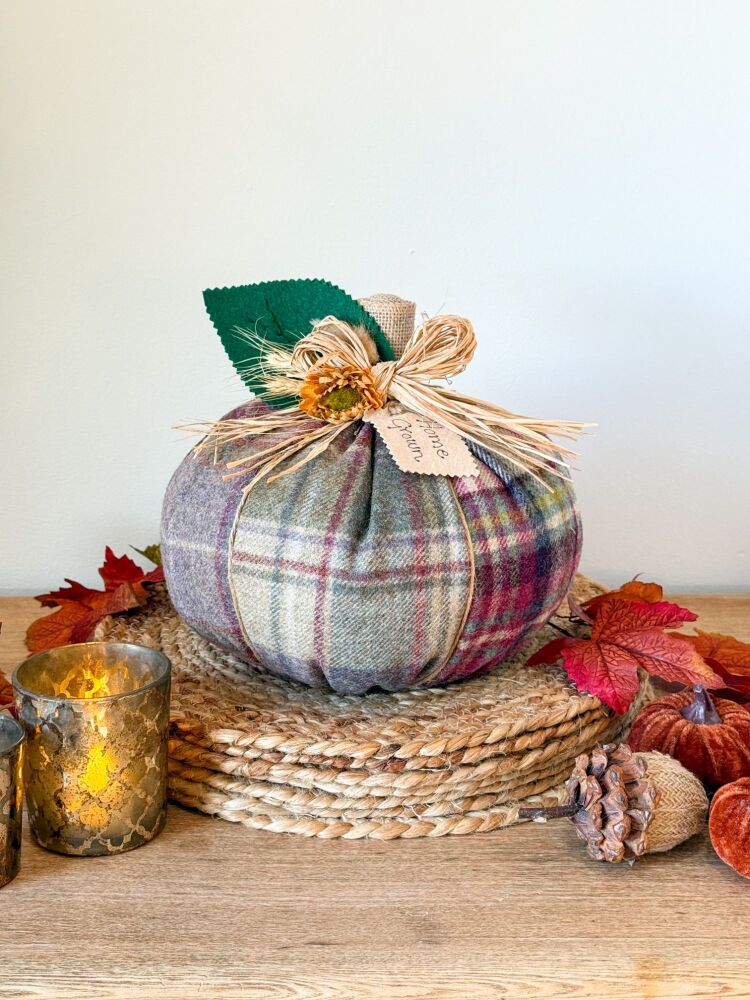 Scottish Lavender - Heritage Wool Pumpkin