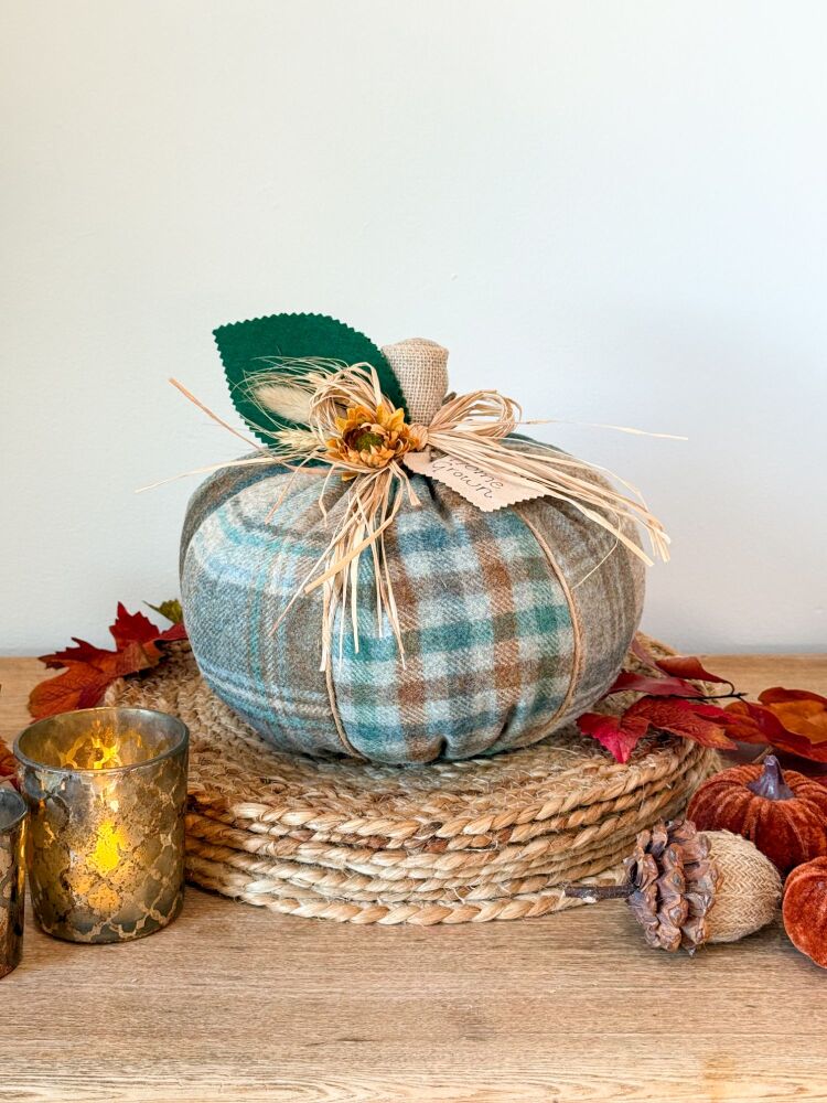Skye - Heritage Wool Pumpkin