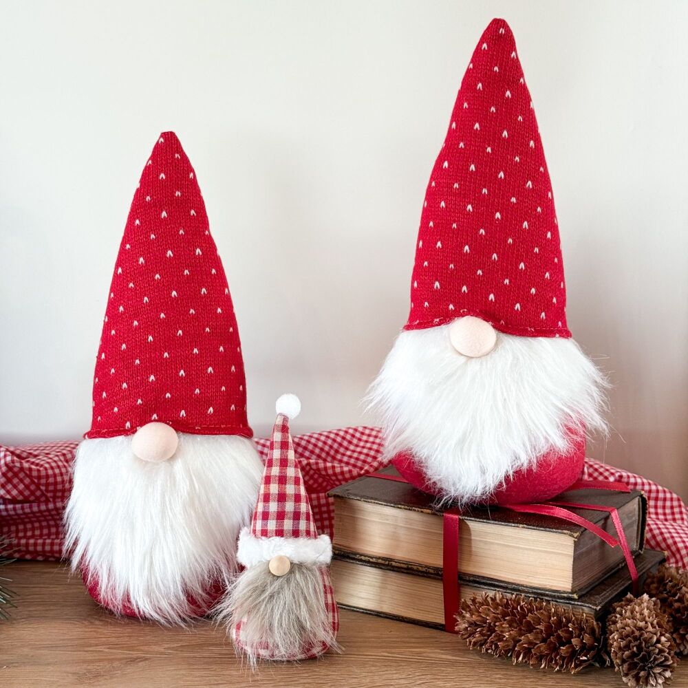 Festive Gonk - Shelf Sitter