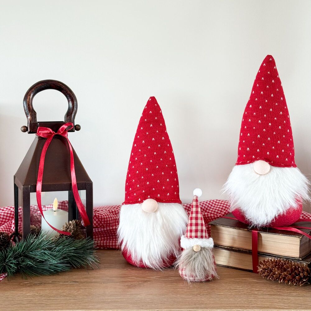 Festive Gonk - Shelf Sitter