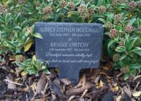 Rememberance plaque in loving memory, memorial plaque, personalised plaque, grave stone, pet grave marker, memorial marker