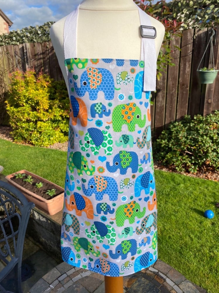 Child’s Reversible Elephant Apron - Medium (6-12 years)