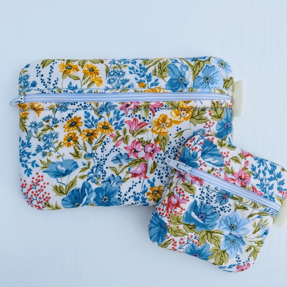 Floral set of zipped Purses