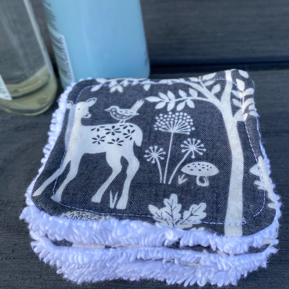  Face Scrubbies - Grey Forest themed Environmentally Friendly Face Wipes
