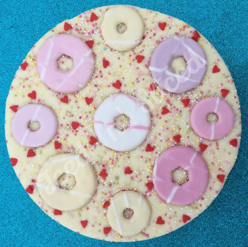 Party Ring Fudge pizza