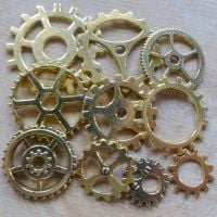 Steampunk Cogs & Gears Charms - Gold (C105)