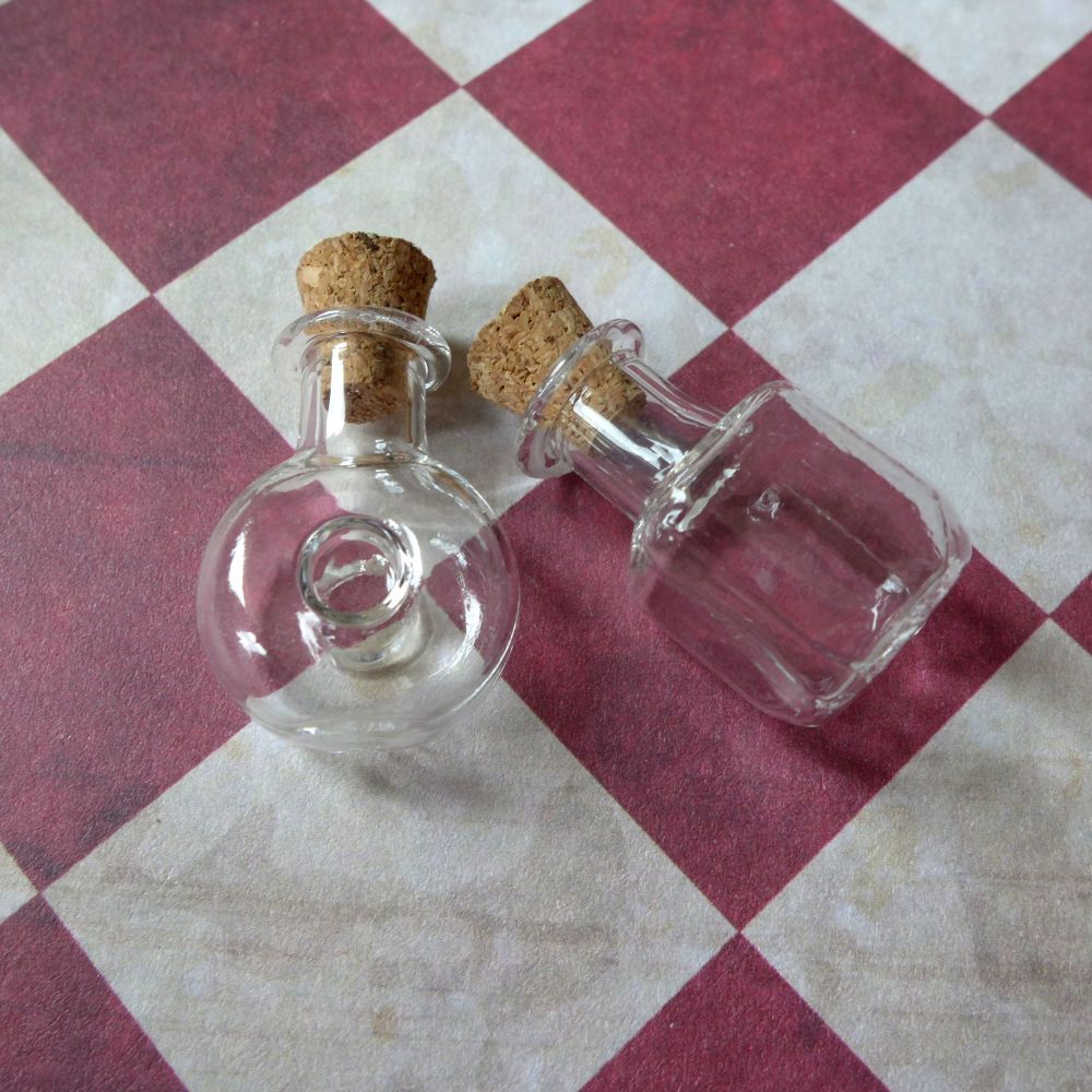 Mini Glass Vial/Bottles - Square & Round 25mm (GL012)