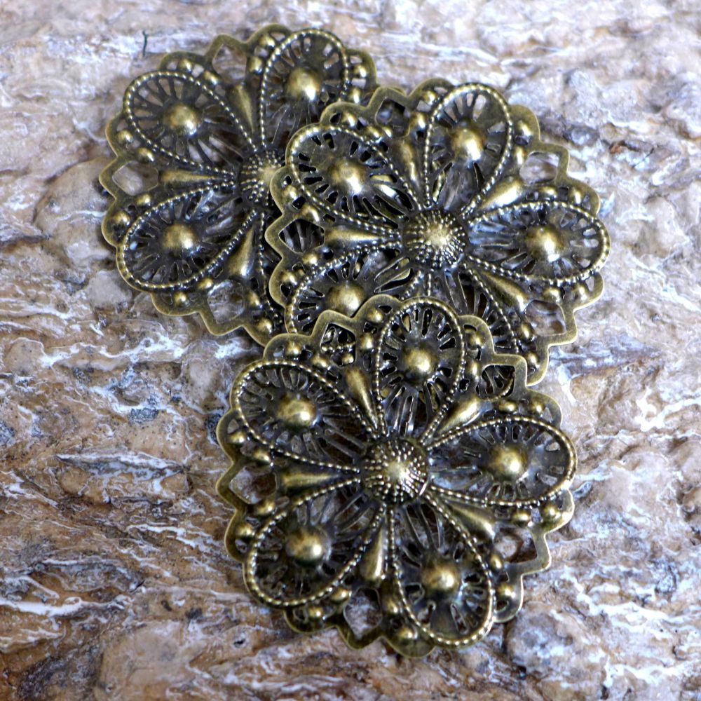 Bronze Metal Filigree Flowers (C111)