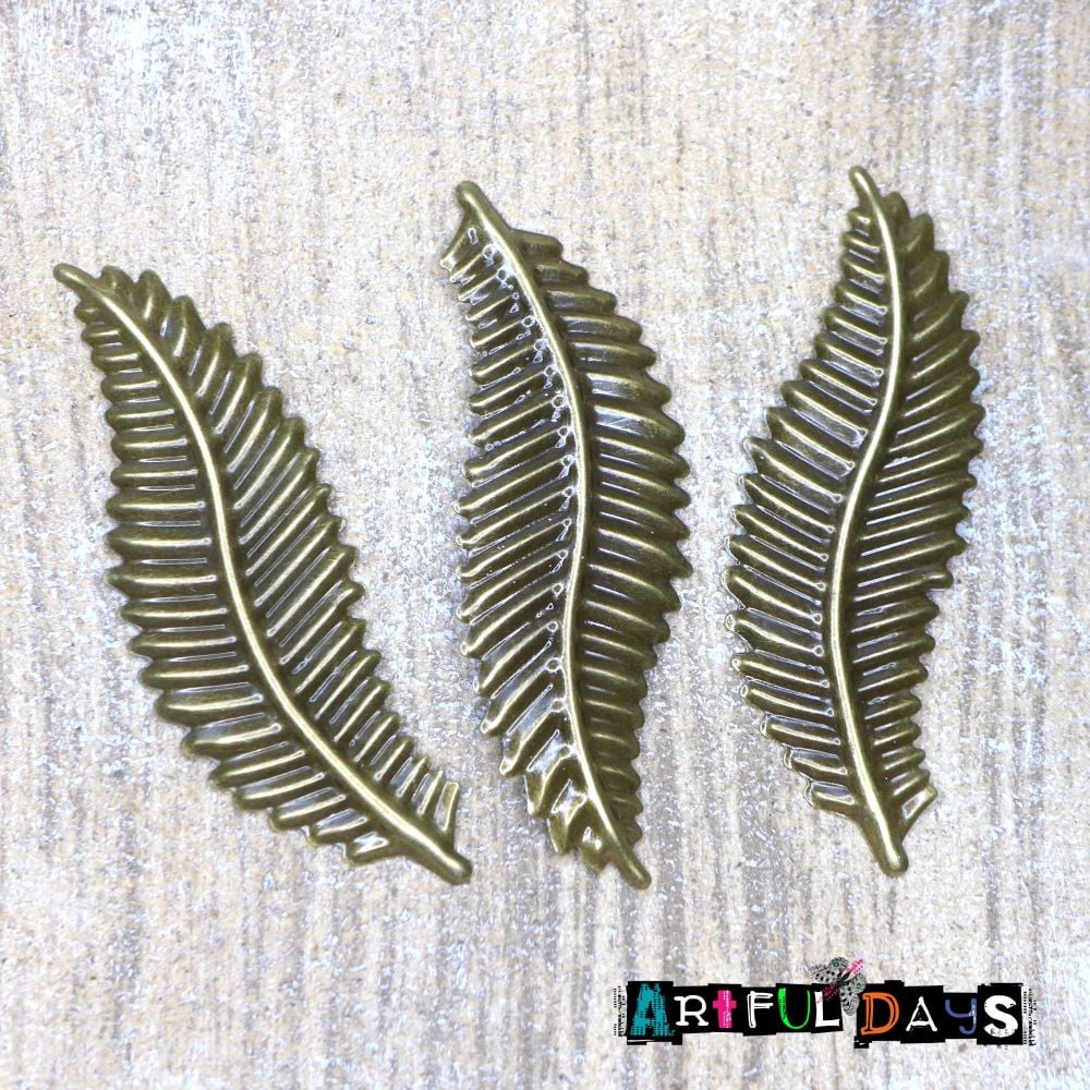 Mini Bronze Pine Cones (C156)