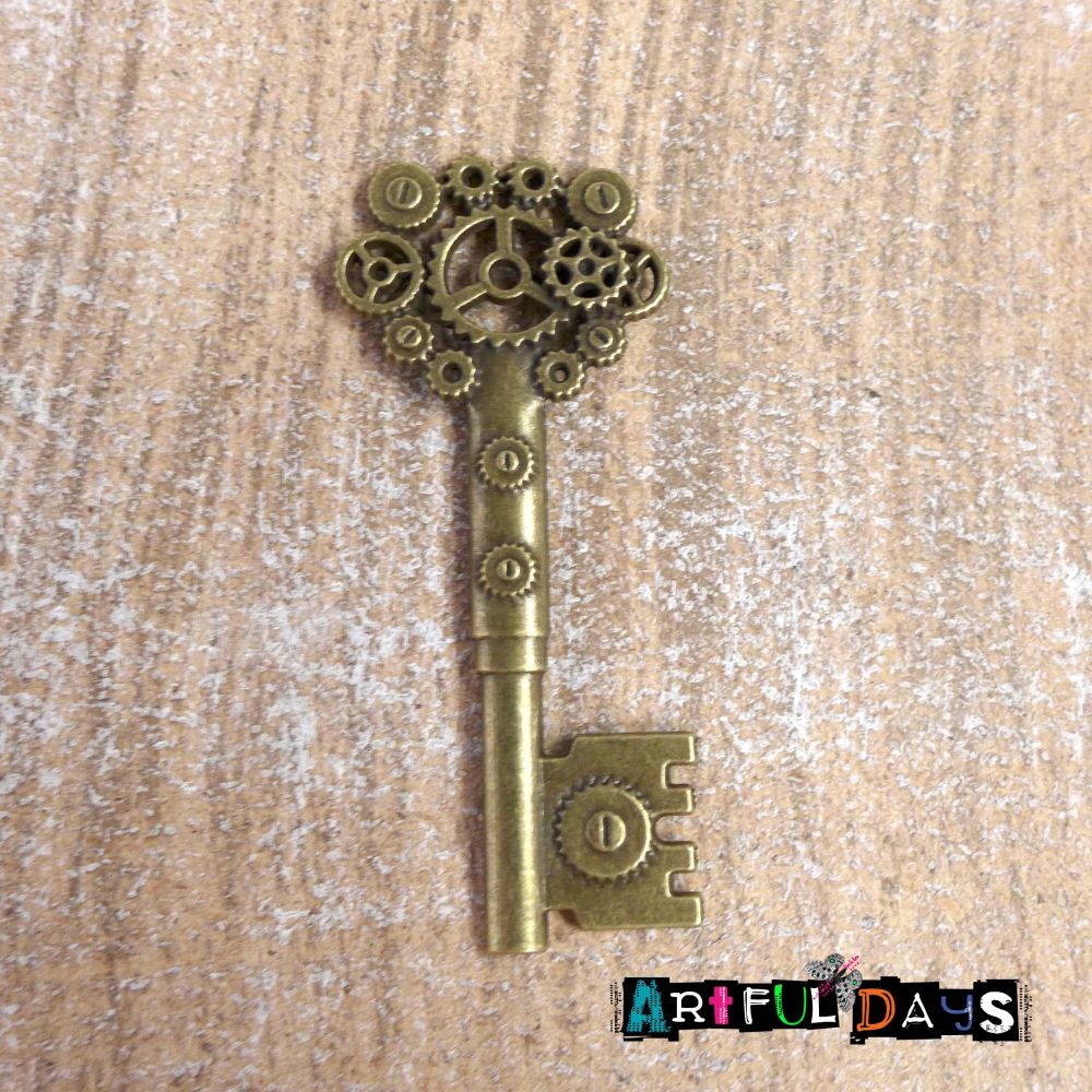 Steampunk Gears & Cogs Key (C082)