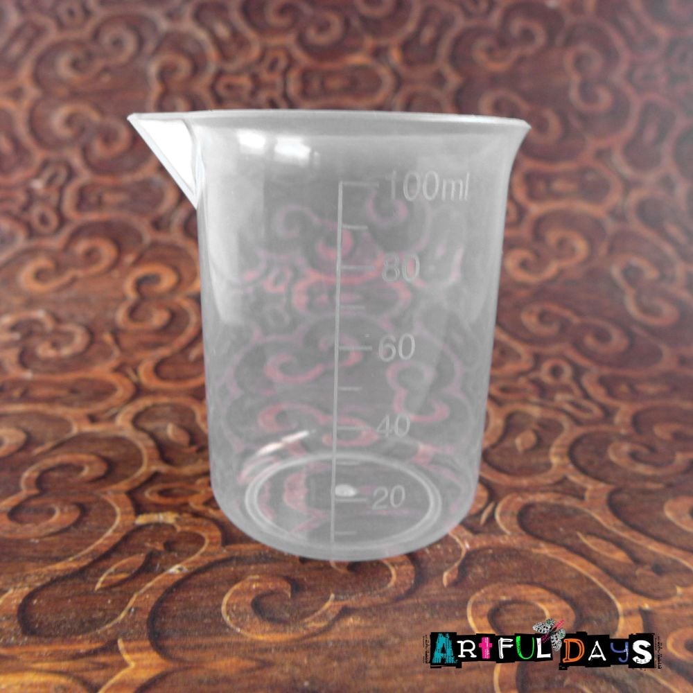 Clear Plastic Measuring Cup 100ml Capacity 