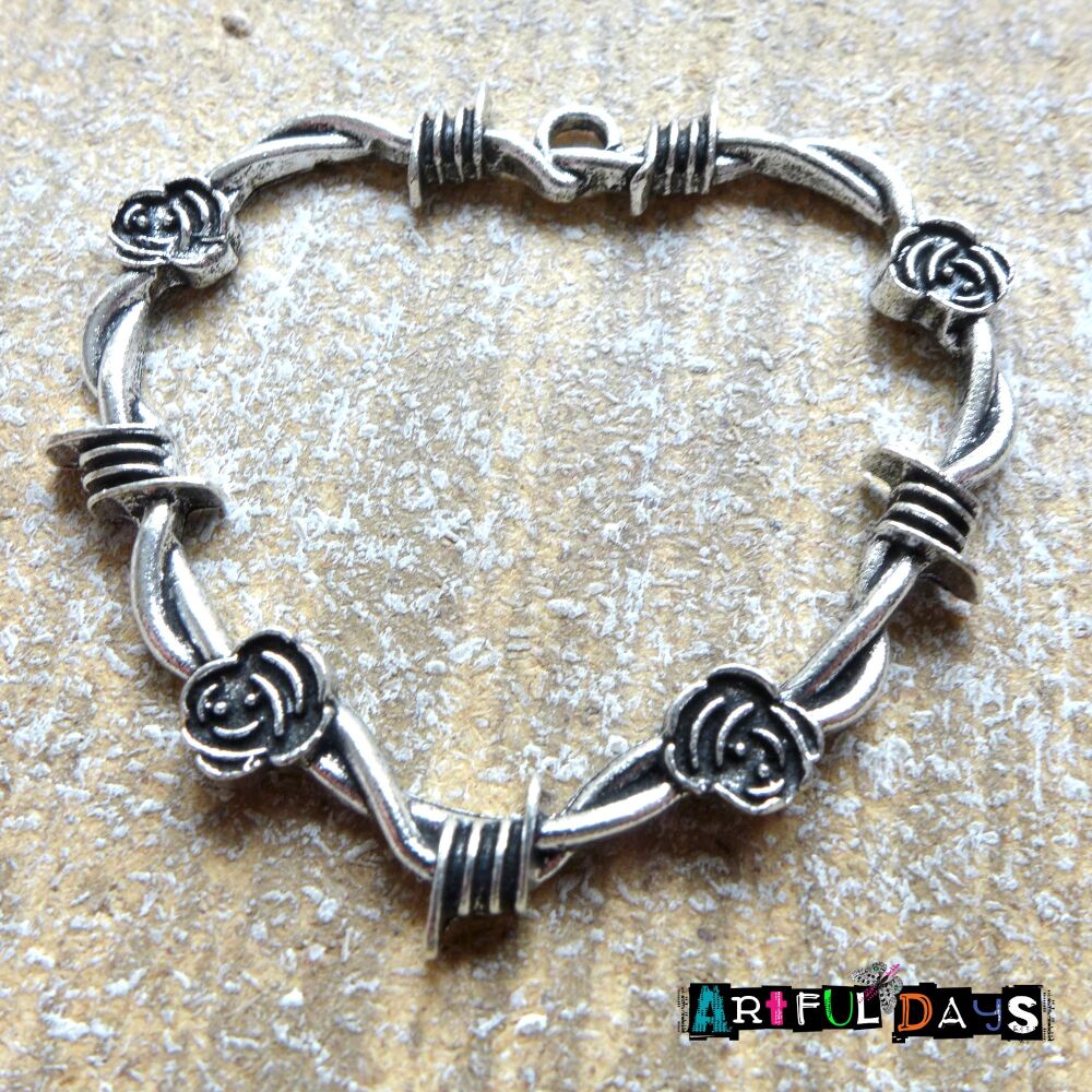Silver Barbed Wire & Rose Heart Charm(C035)