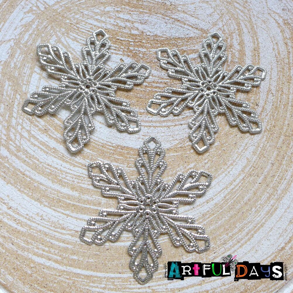 Large Silver Filigree Snowflake Charms 3pcs (C131)