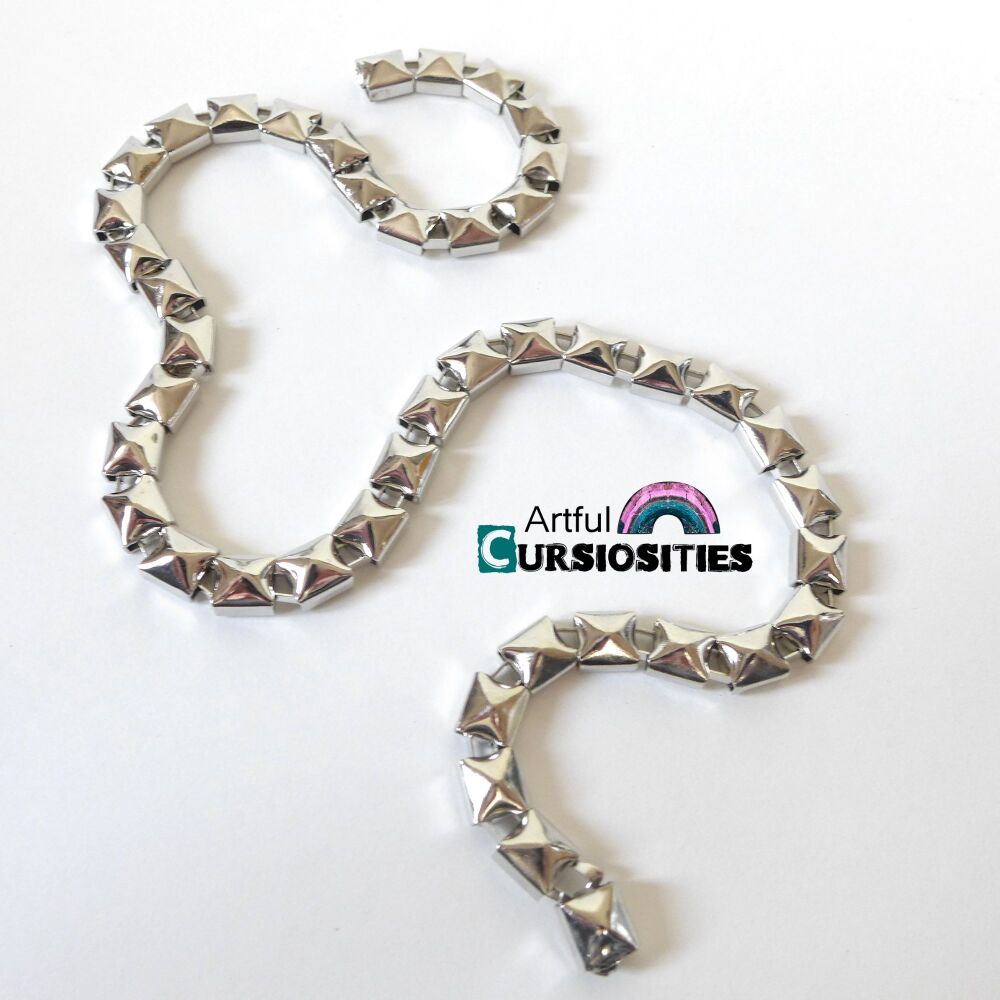 Jewellery -Chunky Silver Trim - AC039