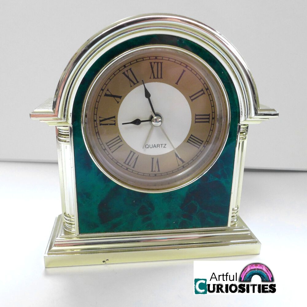 Clocks/Watches/Parts - Quartz Mantel Clock  - AC068