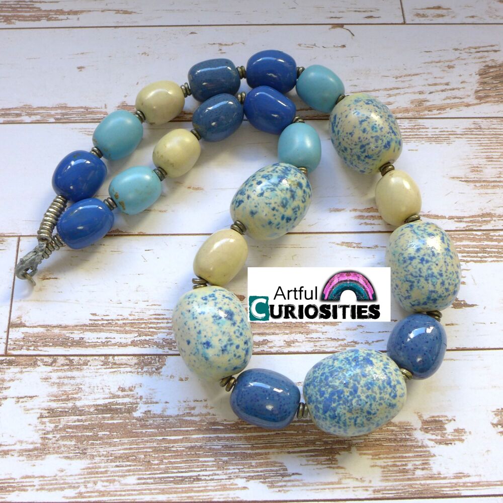 Jewellery - Blue beaded Necklace - AC079