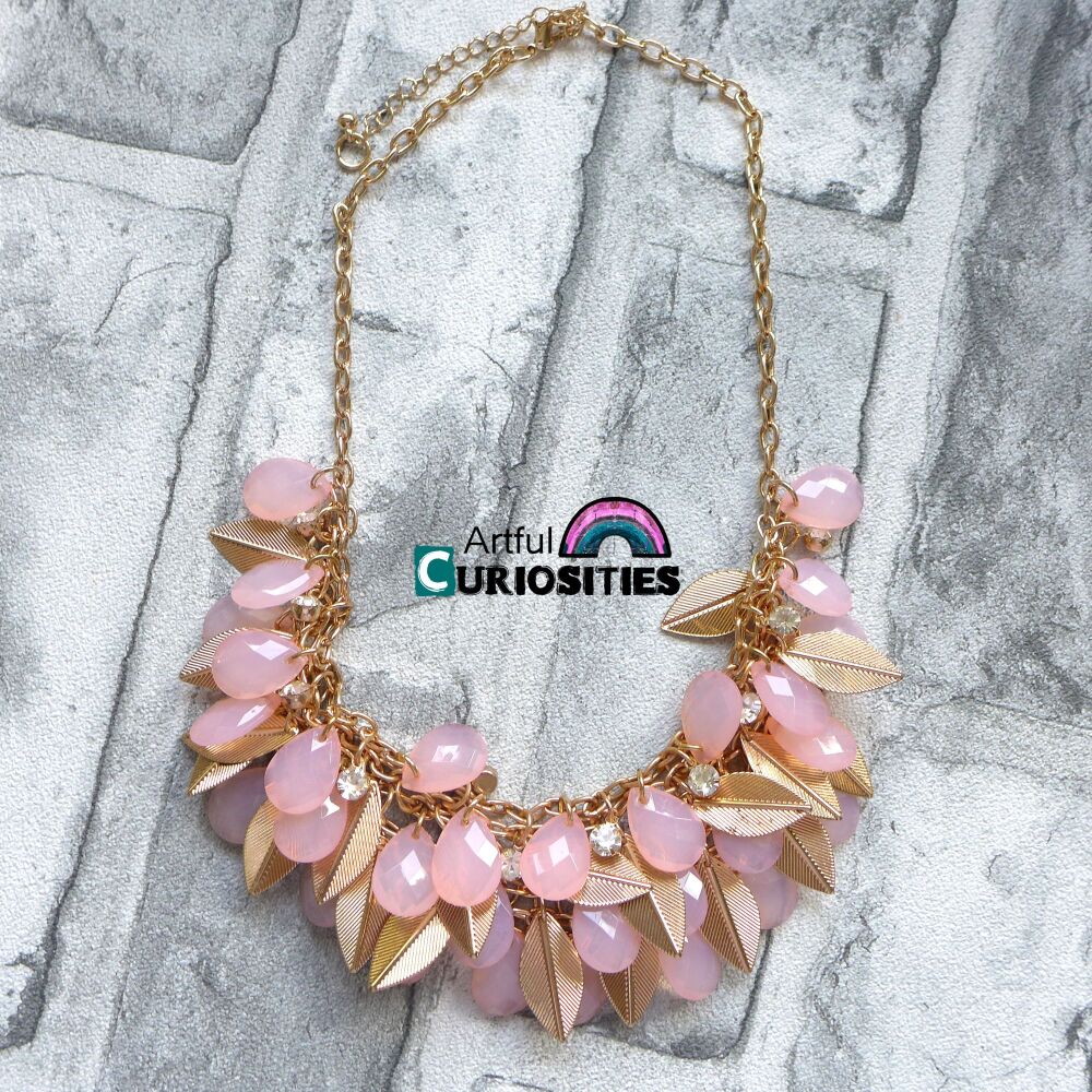 Jewellery - Stunning Gold Tone Leaf Necklace - AC203