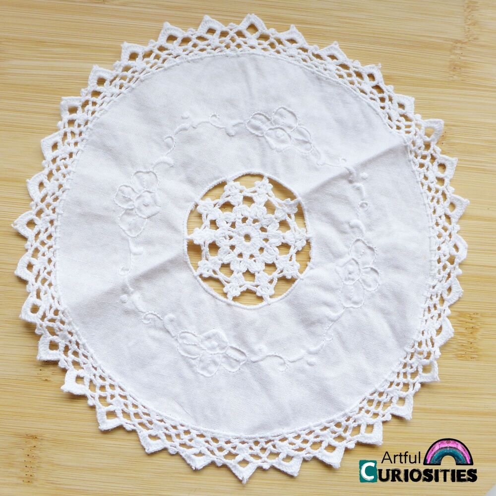 Fabric/Lace/Trim - White Cotton & Crocheted Dollie - AC310