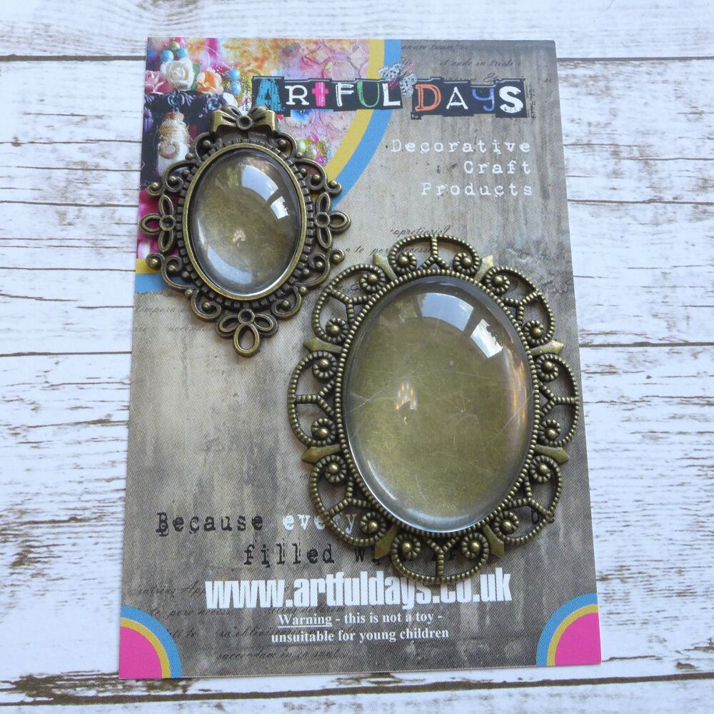 Bronze Oval Frames With Clear Cabochons, 2 pcs (C074)