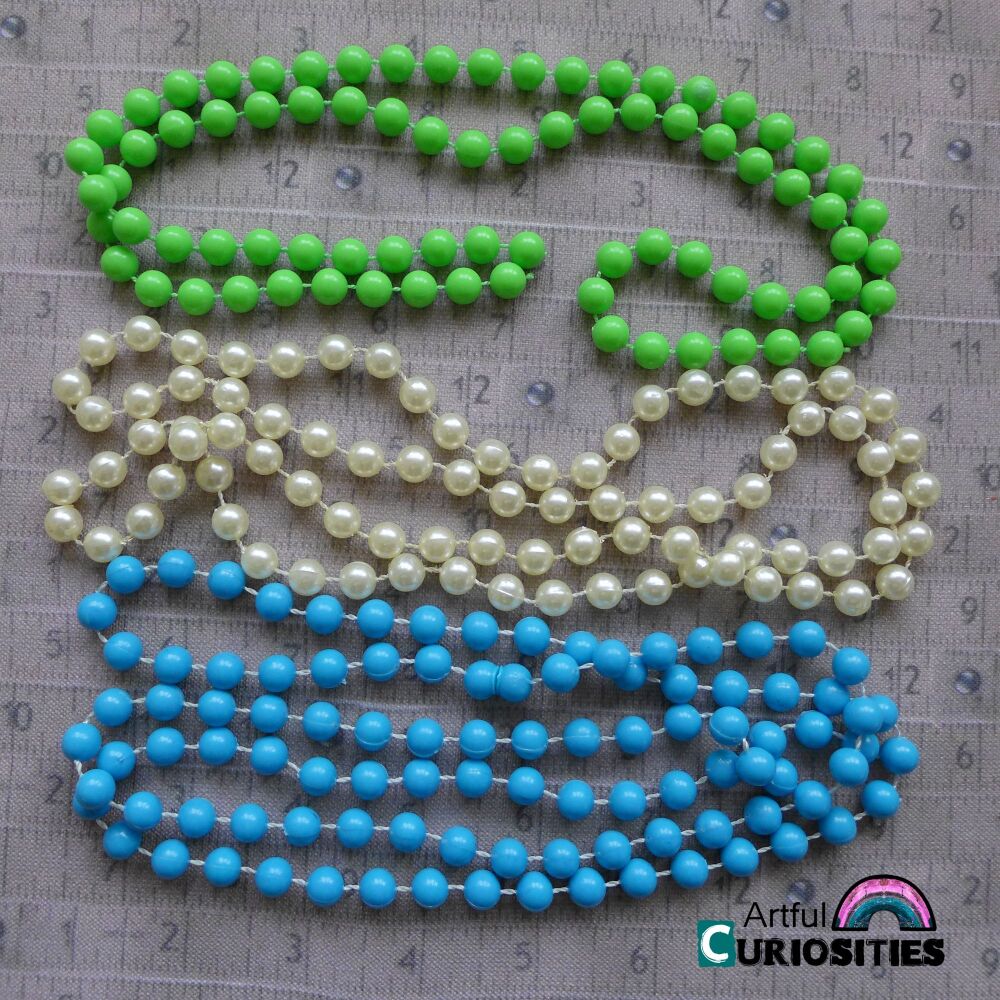 Fabric/Lace/Trim - 3 Lots Plastic String Beads  - AC393