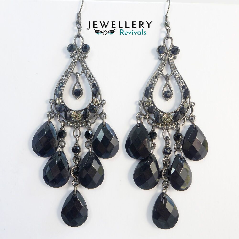 Black Chandelier Beaded Earrings (JE036)