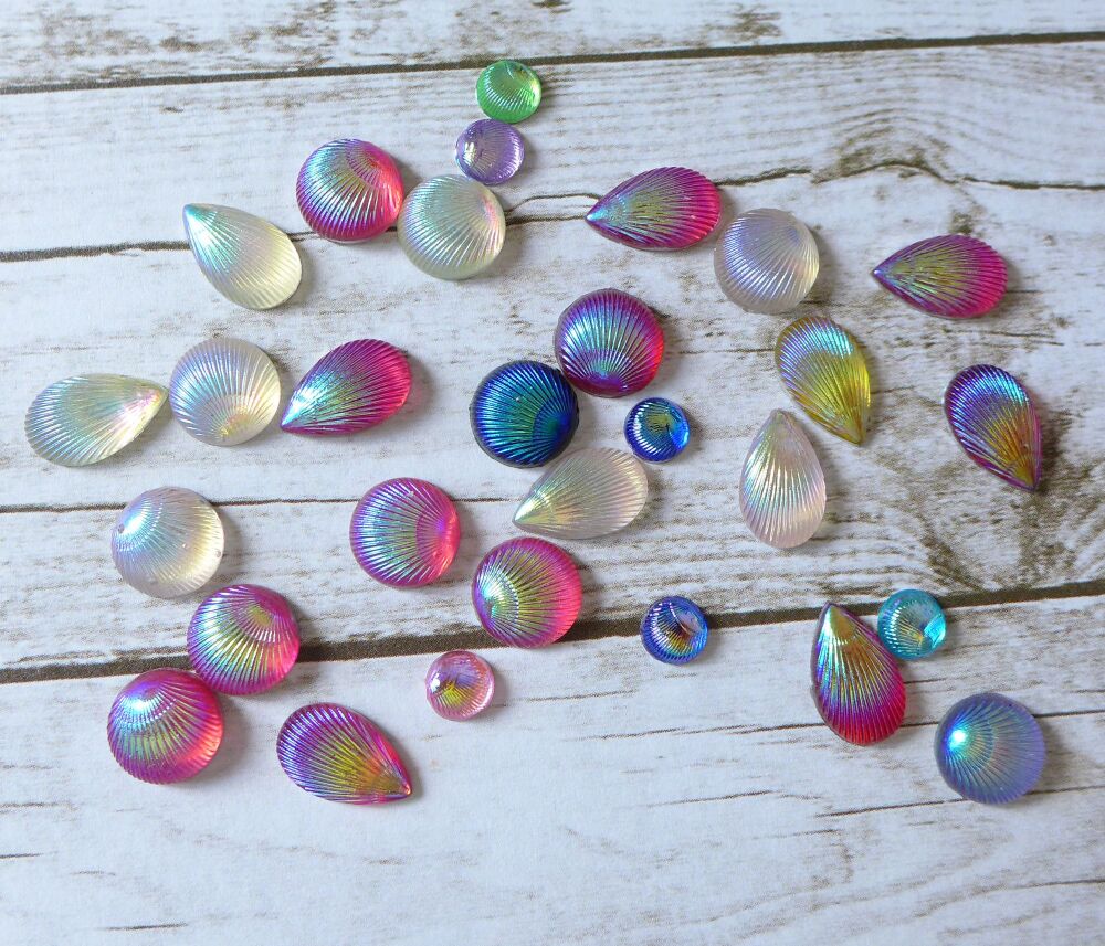 Assorted Resin Shell Cabochons Pack 30 pcs