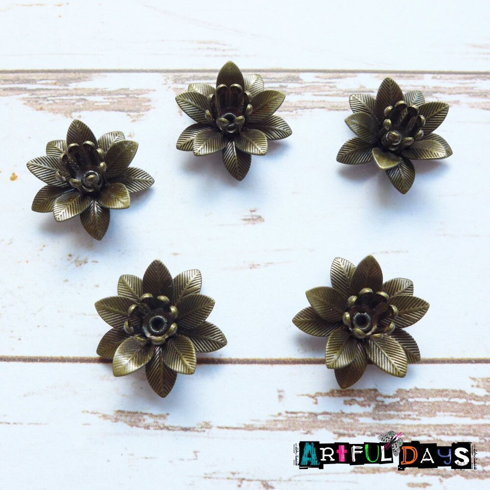 Bronze Tone Mini Metal Flowers 5pcs (C070)