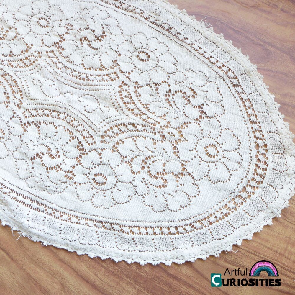 Fabric/Lace/Trim - Oval Crocheted Dollie  - AC429
