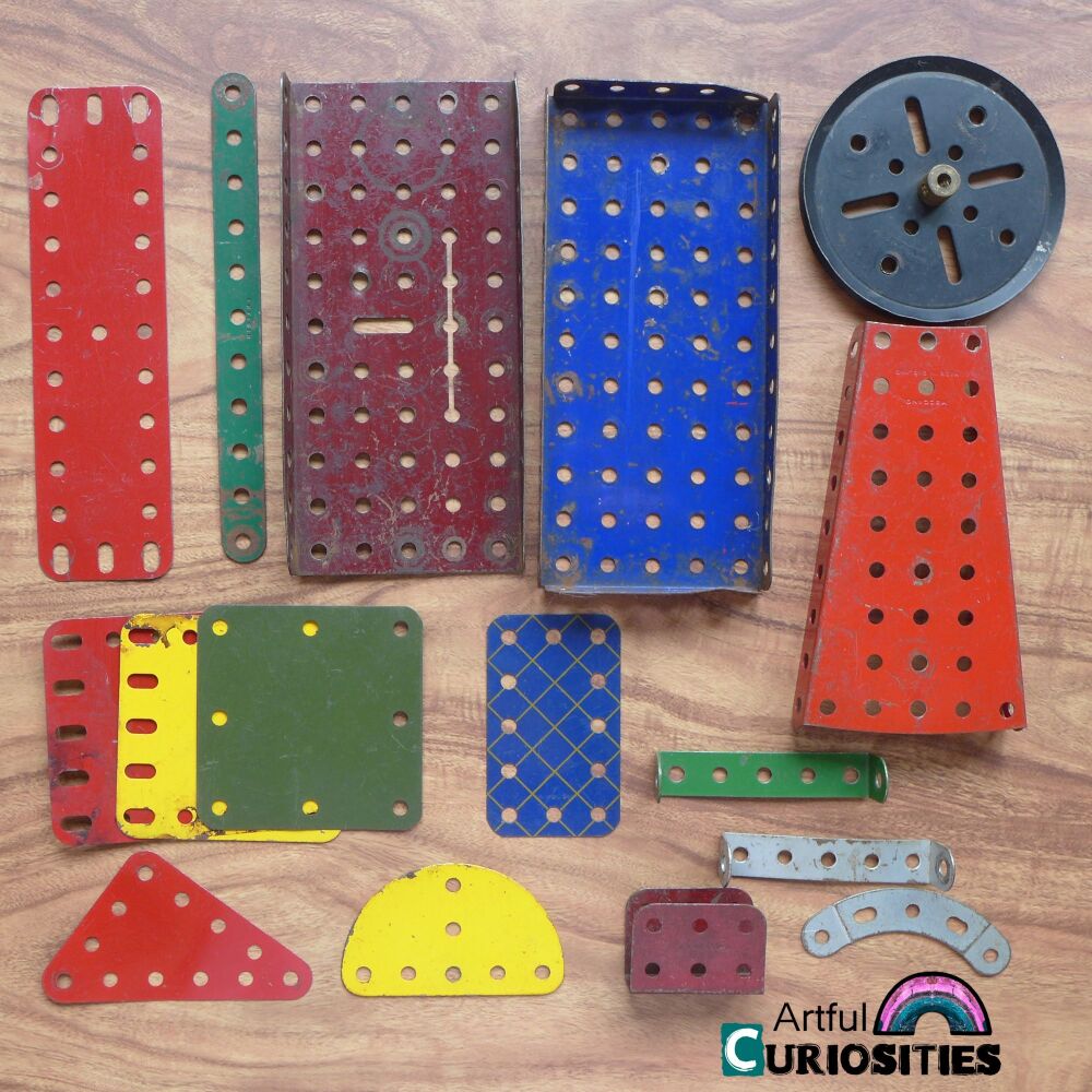 Embellishments - Rusty Metal Plates - AC464