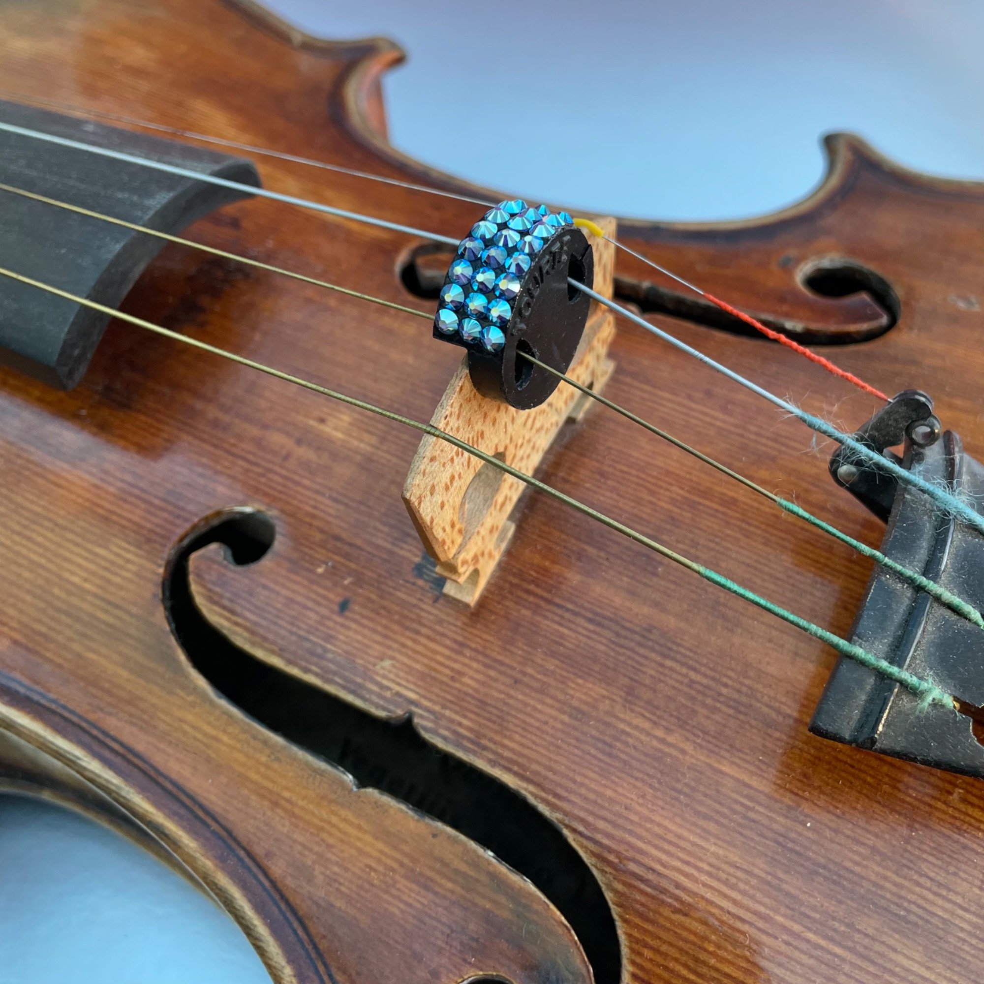 Swarovski Violin/Viola Mute in Meadow palette colours