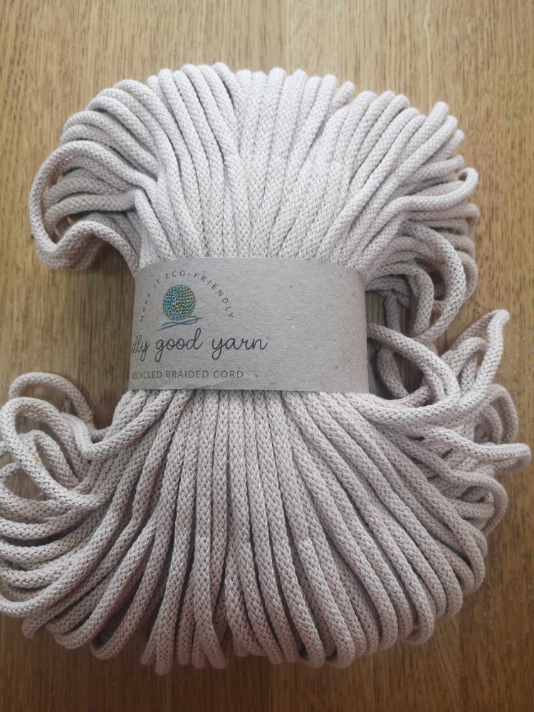 recycled braided cord by Jolly Good Yarn - Plymouth cream