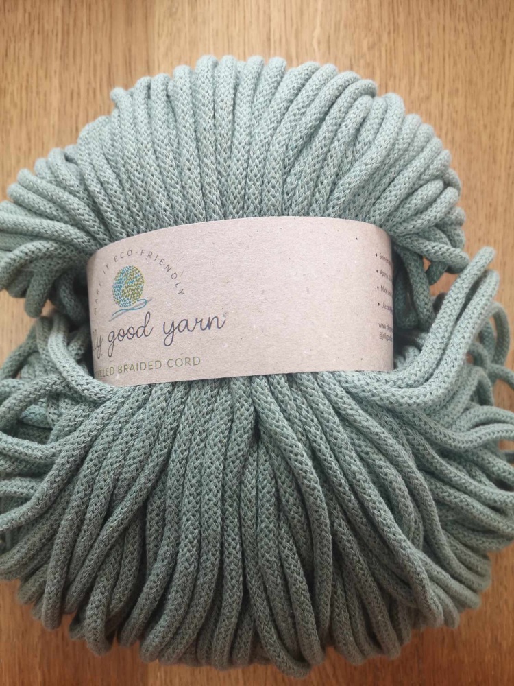 recycled braided cord by Jolly Good Yarn - Buckfast green
