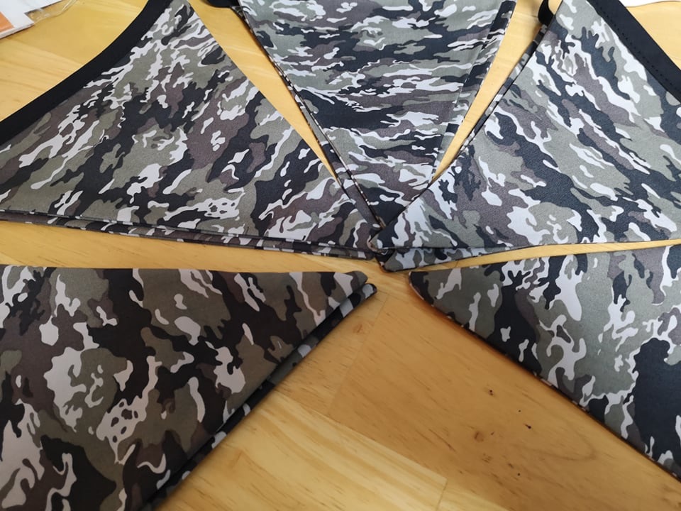 lets sew bunting Tuesday 1st  July  9.30 -12