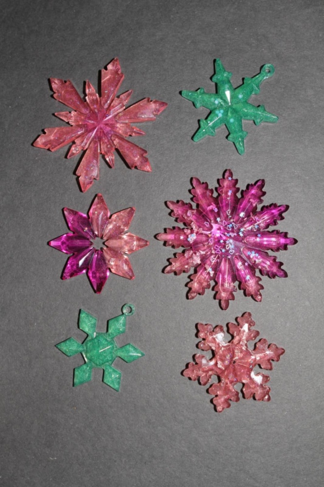resin snowflakes Monday 3rd November 10am -12noon