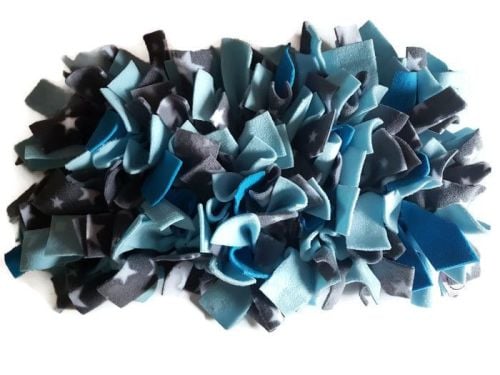 Blue and Grey Stars Mini Fleecy Forage Treat Mat