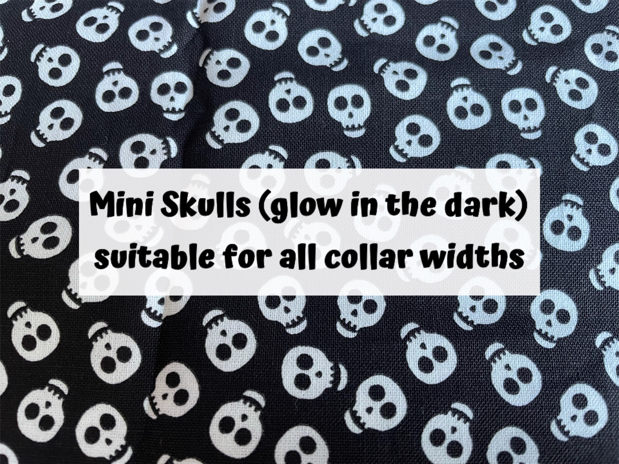Mini Skulls (glow in the dark)