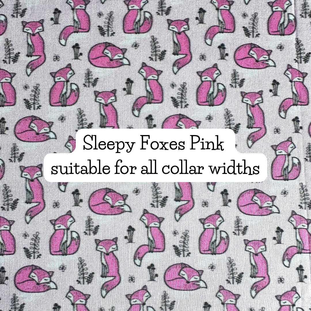 Sleepy Foxes Pink