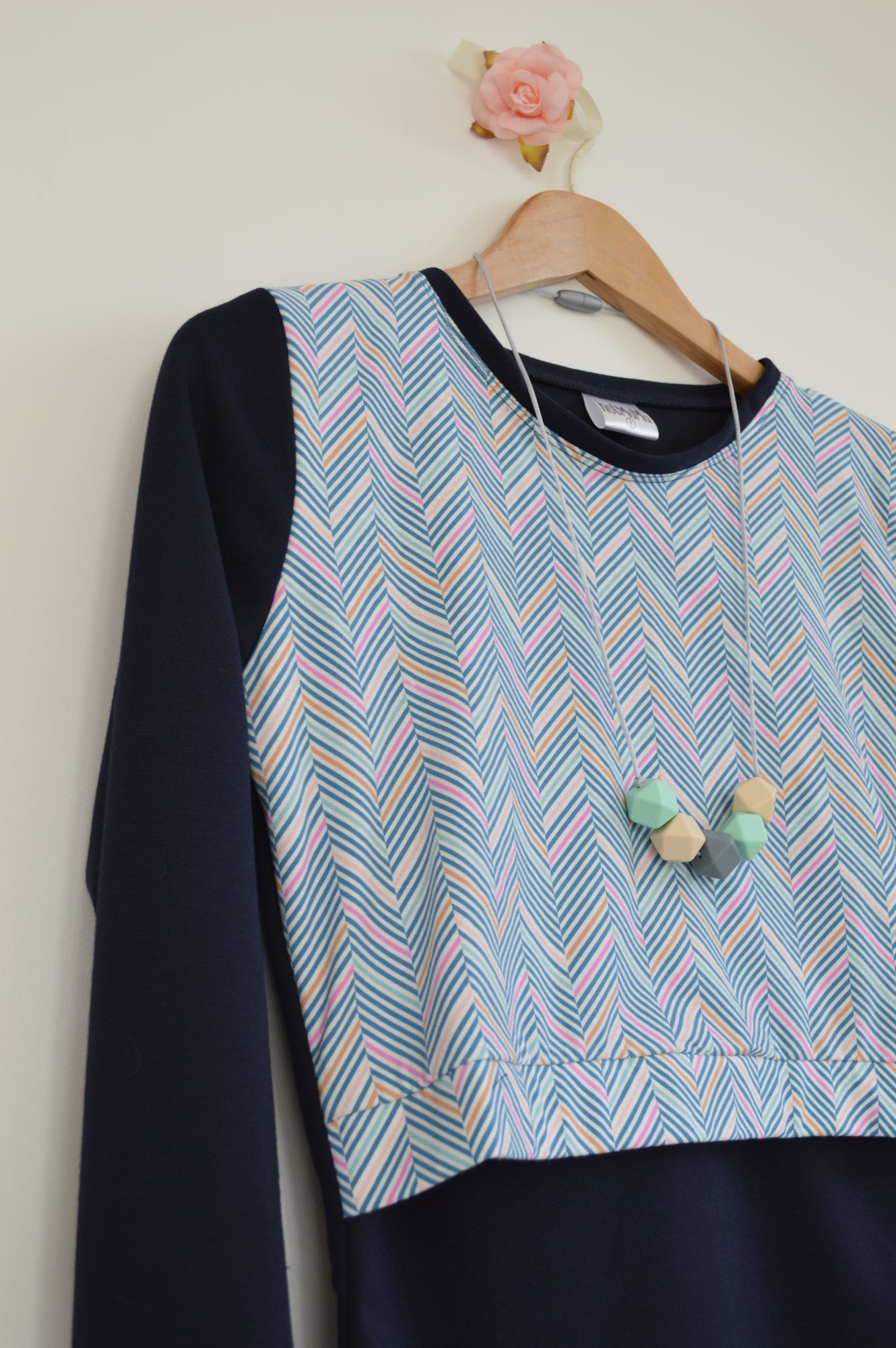 hotMaMa breastfeeding clothes lookbook