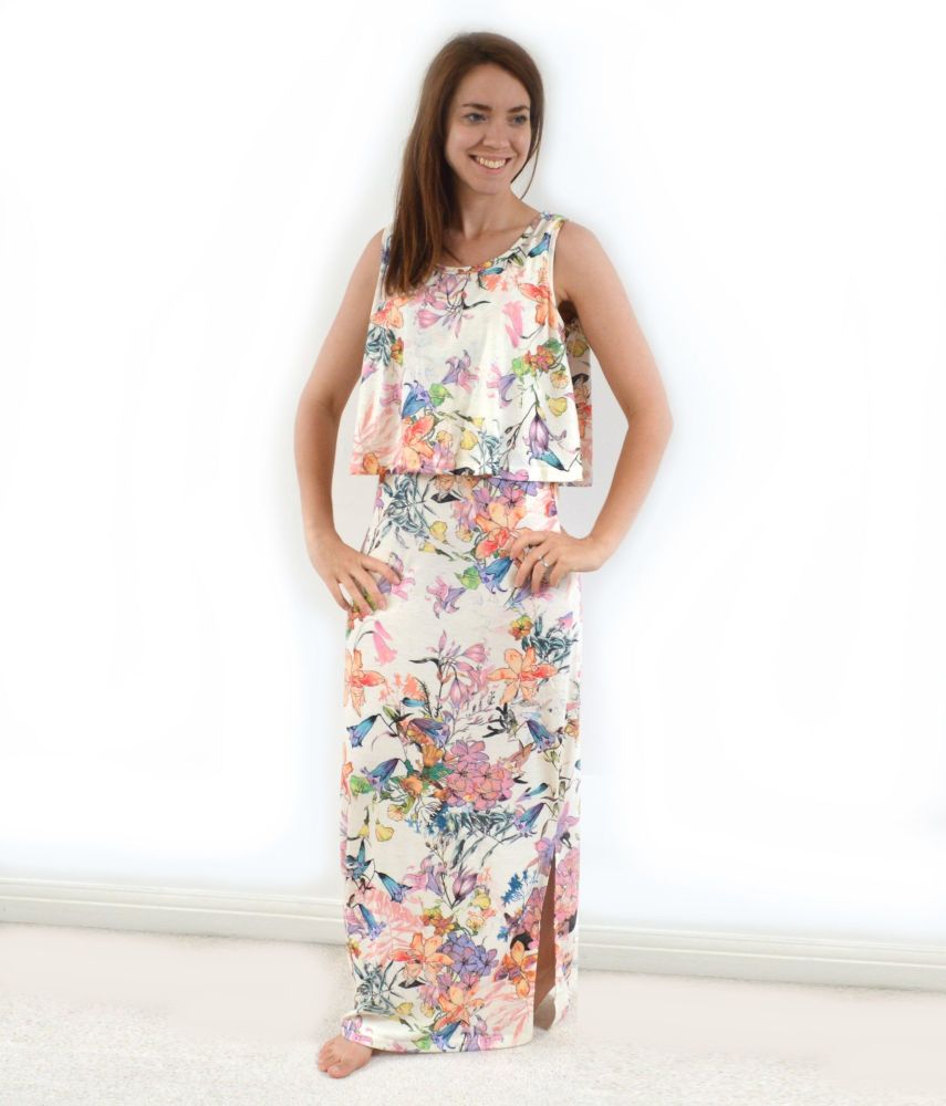 <!-- 070 -->Maxi Breastfeeding Dress in Cream Floral