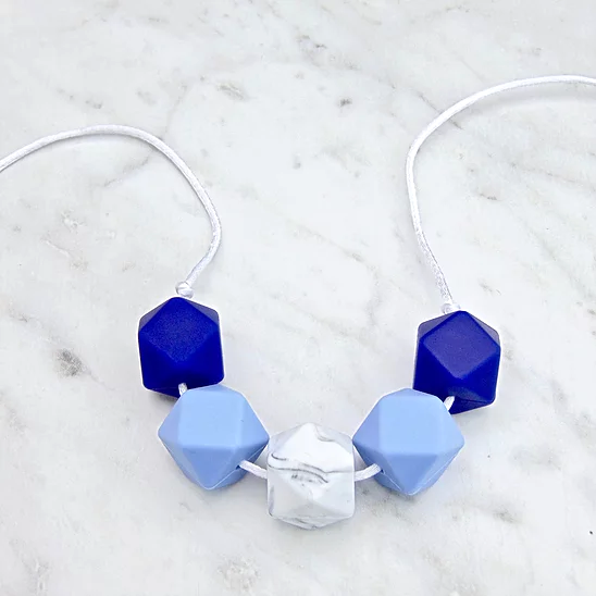 Lou Lou Teething Necklace in Nautical Blue