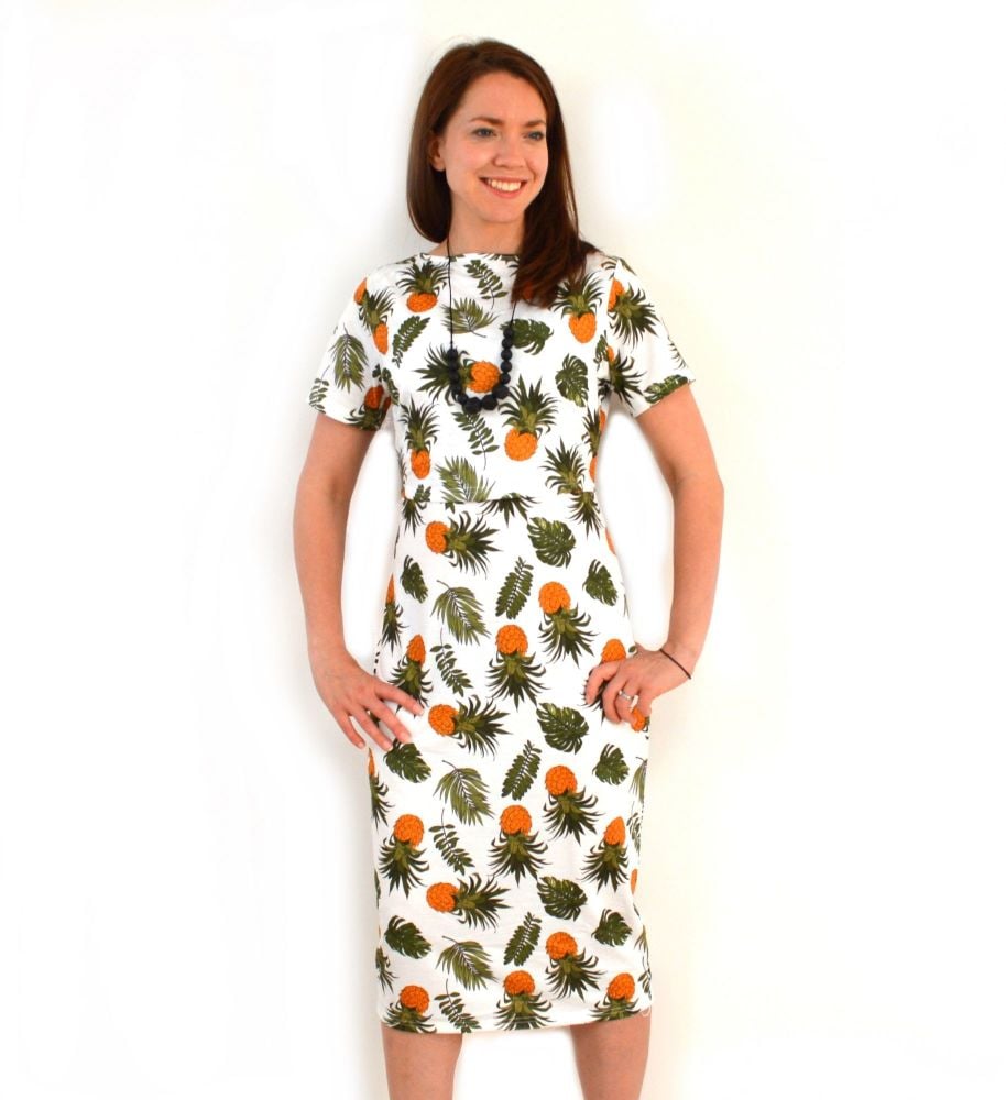 <!-- 104 -->Midi Breastfeeding Dress Retro Pineapple